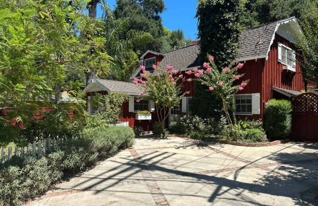 Private Oasis in Woodland Hills - 4308 Canoga Avenue, Los Angeles, CA 91364 Private Oasis in Woodland Hills - 4308 Canoga Avenue, Los Angeles, CA 91364