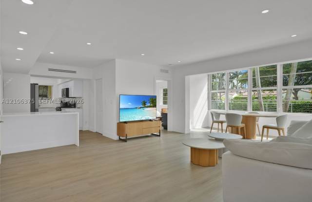 4800 Pine Tree Dr Gallery 1