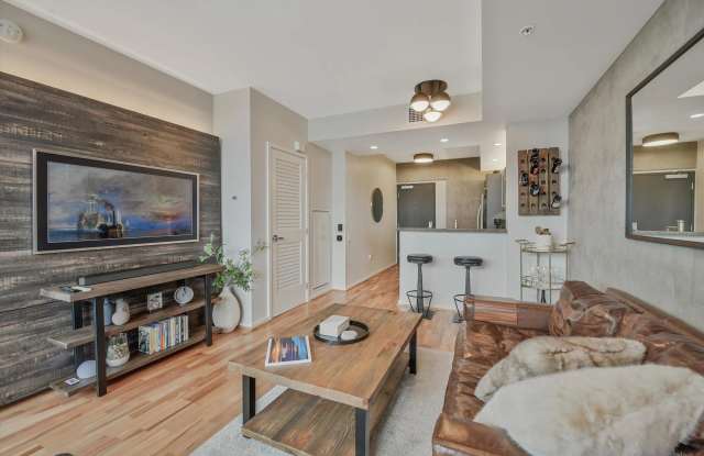 321 10Th Ave photos photos