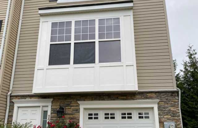 121 MOORE Drive photos photos