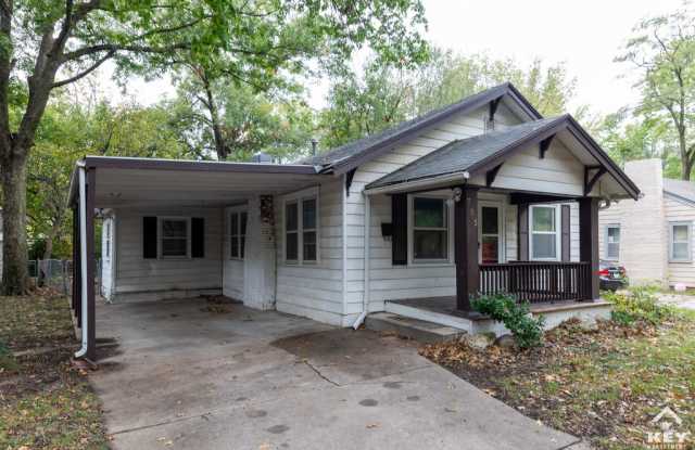 705 S Pershing Ave - 705 South Pershing Avenue, Wichita, KS 67218