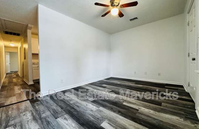2005 Blackford Street photos photos