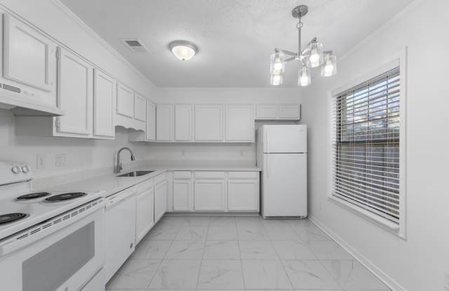 3348 Colonial Oaks Dr Gallery 3