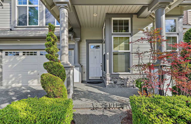 3-Bed, 2.5-Bath Beautiful Home in Issaquah Highlands Gallery 1