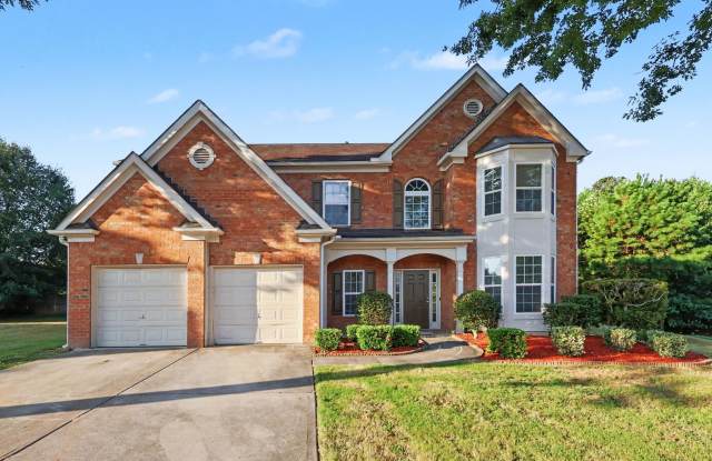 Well Maintained 4BR/2.5BA Home Near Camp Creek Pkwy! Gallery 3