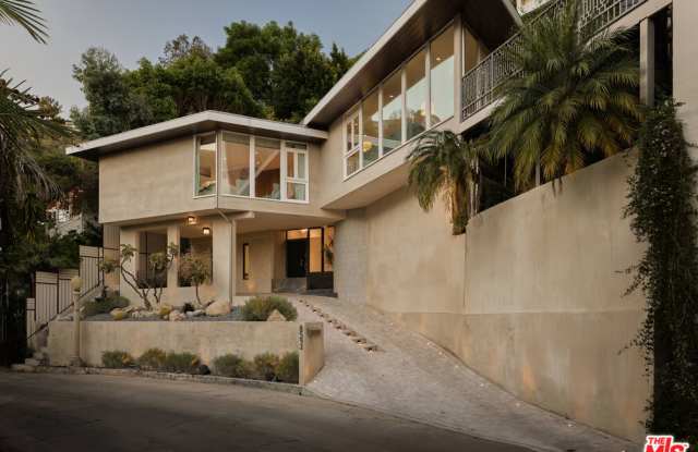 8593 Hollywood Boulevard photos photos