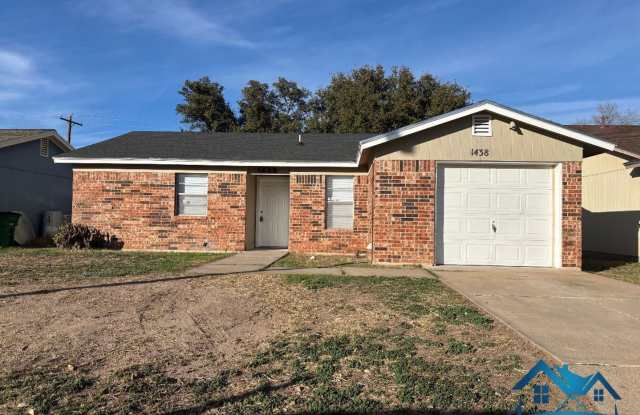 For Rent - 4 Bed/2 Bath near Goodfellow AFB photos photos