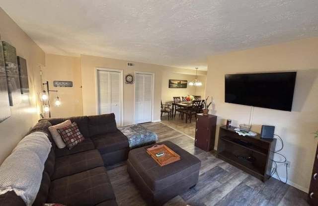 4220 Crystal Court photos photos