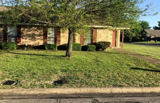 9114 Woodgate Circle - 9114 Woodgate Cir E, Waco, TX 76712