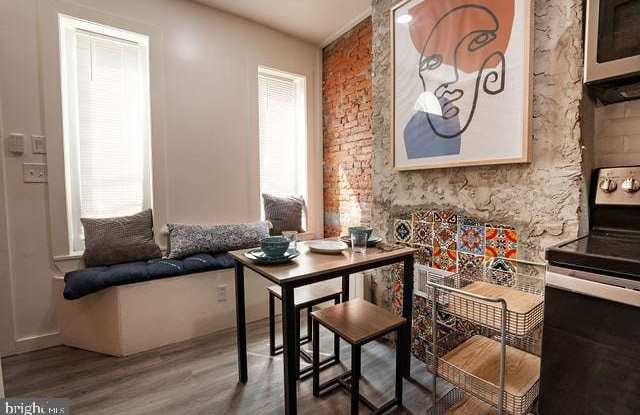 1915 N DARIEN STREET Gallery 4