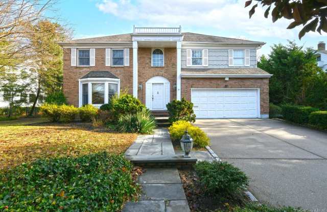 22 West Drive photos photos