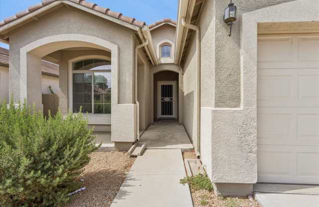 3 Bedroom, 2 bathroom upgraded Beauty located in Anthem West!!!  1 STORY!!  POOL!!!  All appliances!!!  AVAILABLE NOW!!! Gallery 4
