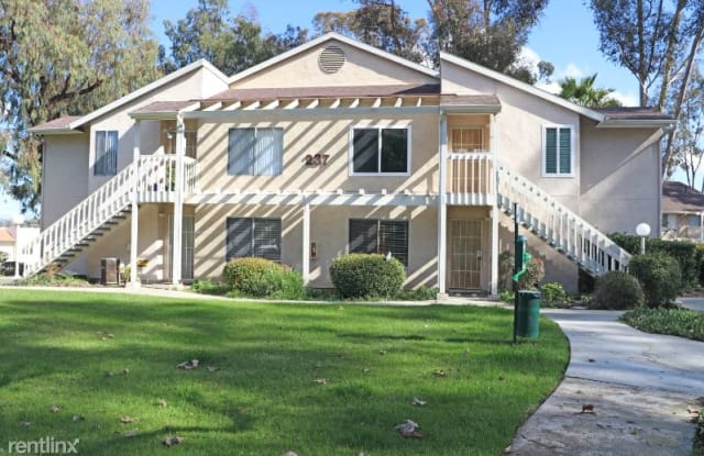 237 Diamond Way 103 - 237 Diamond Way, Vista, CA 92083
