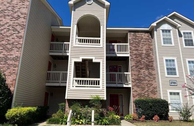 2705-5 Preston Woods (Pets Considered) - 2705 Preston Woods Lane, Fayetteville, NC 28304