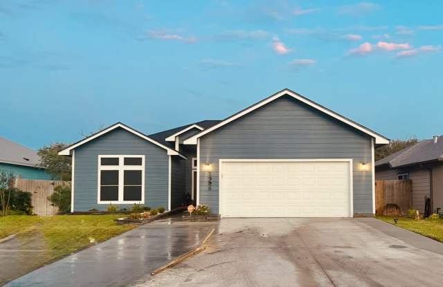 1986 Admiral Lane - 1986 Admiral Lane, Aransas Pass, TX 78336 1986 Admiral Lane - 1986 Admiral Lane, Aransas Pass, TX 78336