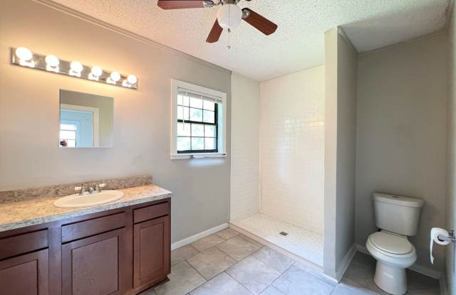 Spacious Green Cove Springs House On Large Lot Gallery 4