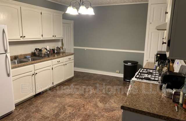 419 W Orange St - 1 photos photos