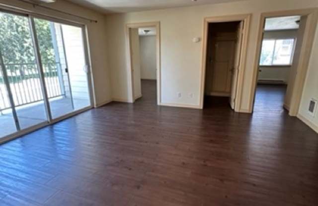 79.00 - Annex photos photos