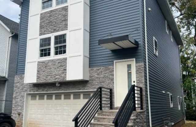 81 N Clinton St photos photos