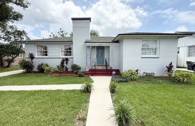 Charming 3 Bedroom, 2 Bath Home for Rent in San Marco! photos photos