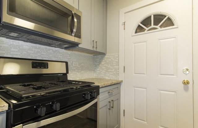4455 West Diversey Ave. - 4455 West Diversey Avenue, Chicago, IL 60639
