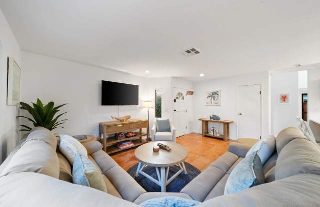721 Glenview Gallery 2