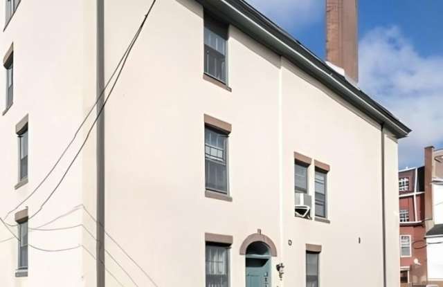1518 WAVERLY Street Gallery 2