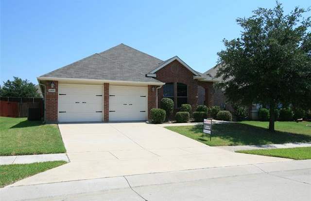 5490 Manitou Drive Gallery 2
