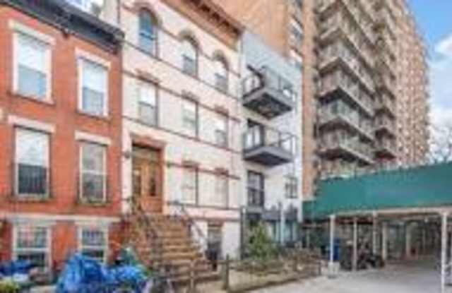 542 Park Pl photos photos