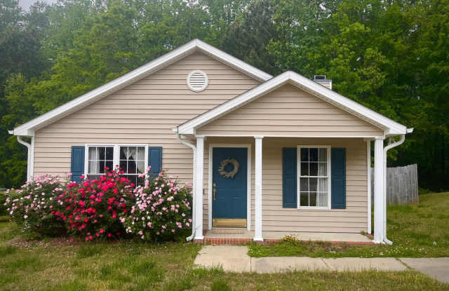 2 Bedroom Single Family Home in Raleigh photos photos
