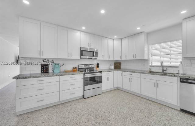 9448 Sterling Dr Gallery 2