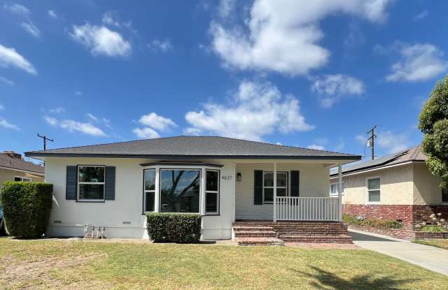 Charming Remodeled Lakewood Home with Bonus Room  Big Backyard photos photos