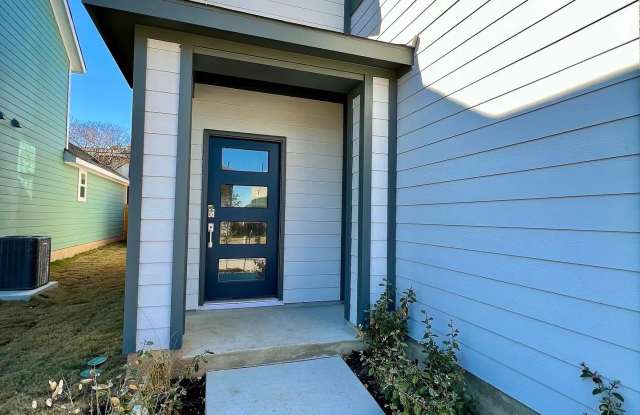 Open Concept Family Dream Home! - 15502 Ellinger Drive, Travis County, TX 78728