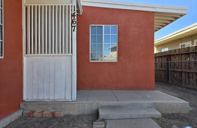 1467 W Hamilton Ave photos photos