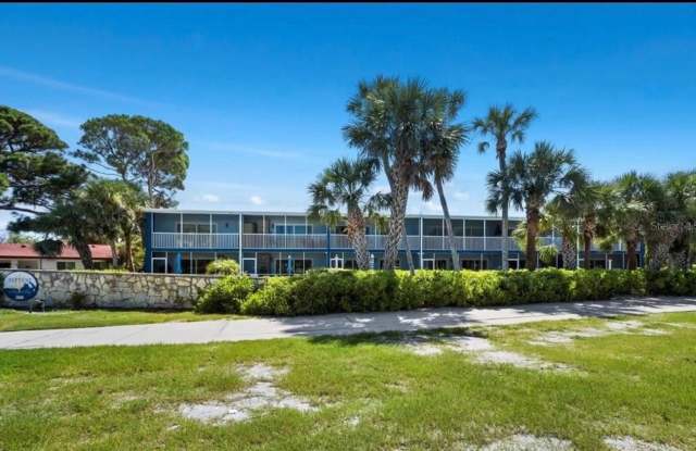 2850 GULF OF MEXICO Drive Gallery 1