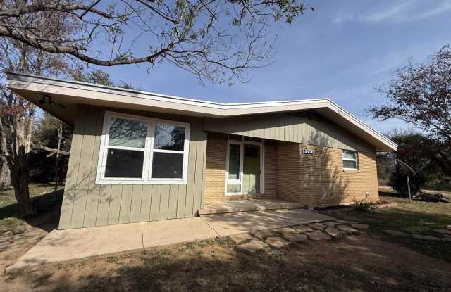 176 W Sweetbriar Drive photos photos 176 W Sweetbriar Drive photos photos