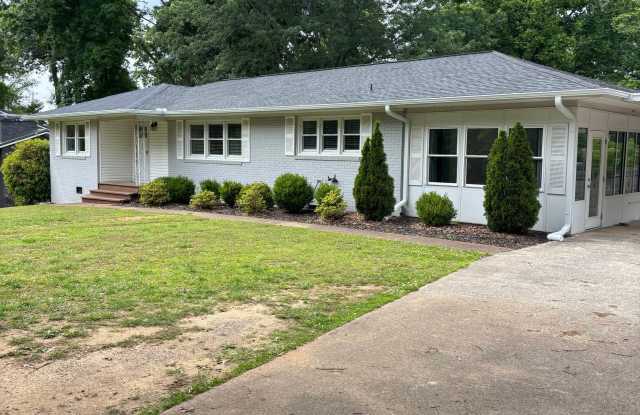 1631 Woodland St Nw photos photos