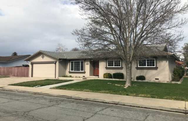 791 Newcomb Avenue photos photos