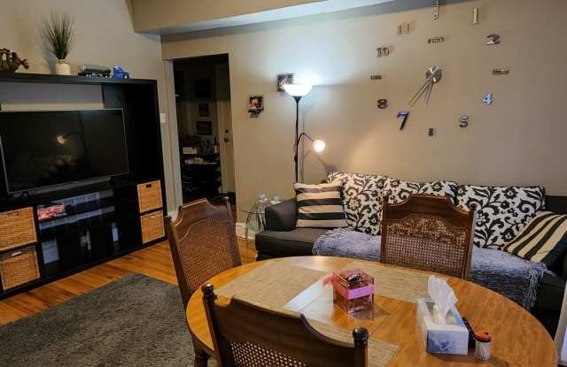 4908 W. Warner Avenue, #1 - 4908 West Warner Avenue, Chicago, IL 60641