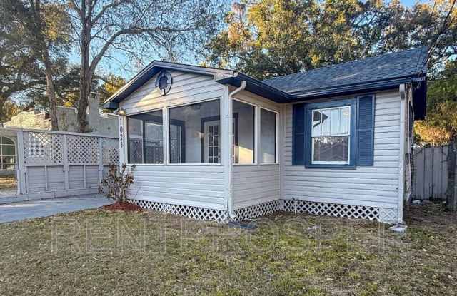 1025 36th Street photos photos