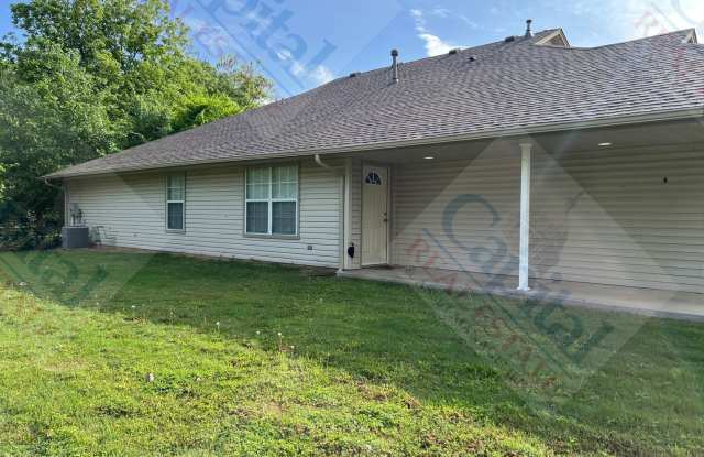 Spacious Duplex in Harrah photos photos