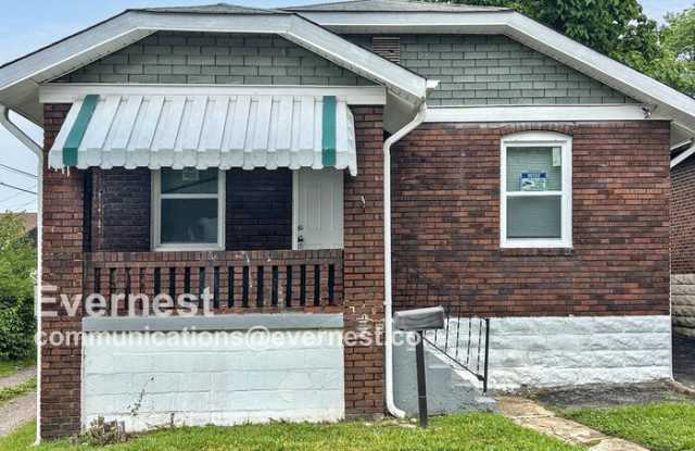 8315 Octavia Avenue - 8315 Octavia Avenue, Jennings, MO 63136