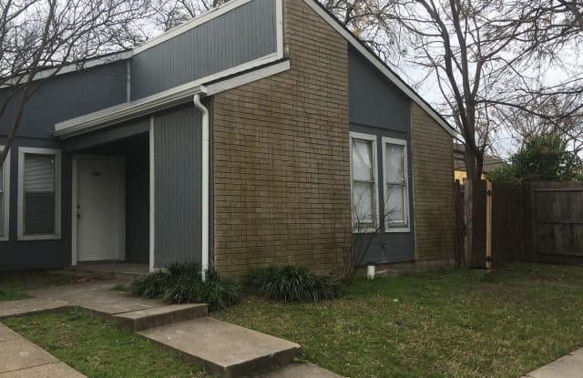409 North Street #B - 409 North St, Grand Prairie, TX 75050
