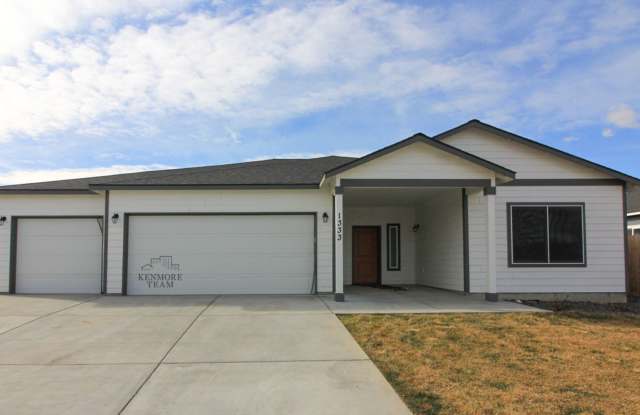 3 Bedroom, 2 Bath + Office Home in Benton City photos photos 3 Bedroom, 2 Bath + Office Home in Benton City photos photos