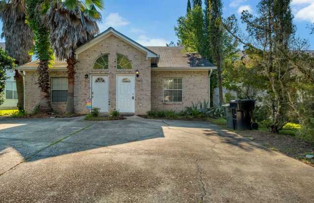 NE Tallahassee Townhome with Community Pool photos photos NE Tallahassee Townhome with Community Pool photos photos