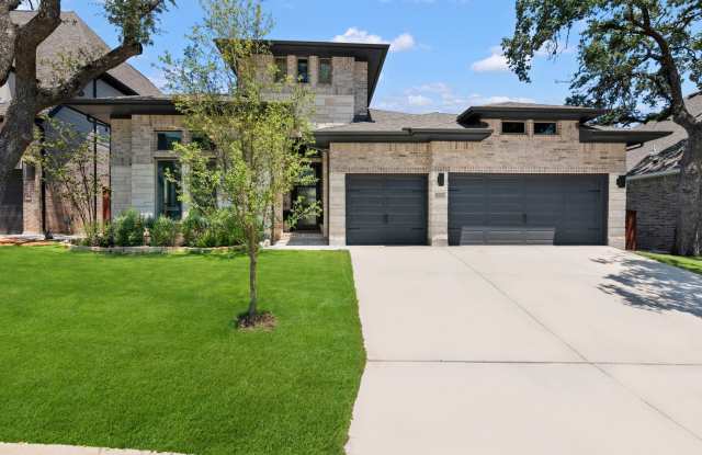 Home for Rent - 10037 Rebecca Place, Scenic Oaks, TX 78006