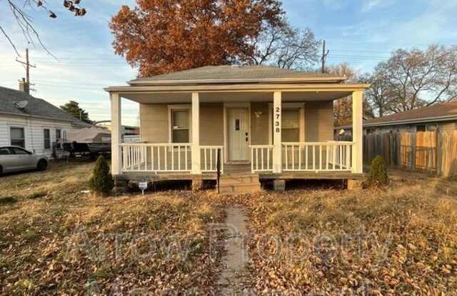 2738 Apple Street photos photos