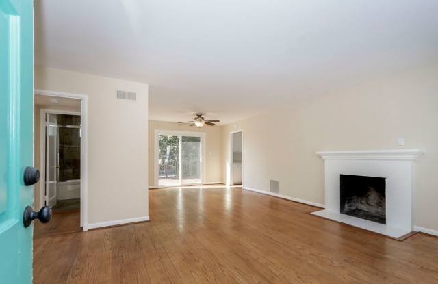 3BR/1BA Pet-Friendly Single-Family Home with Backyard, Deck & 2-Car Garage | YouTube Tour Gallery 3