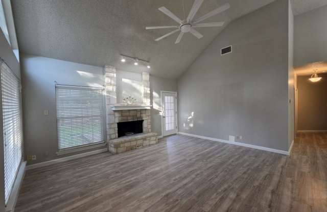 15003 Morning Path Gallery 3