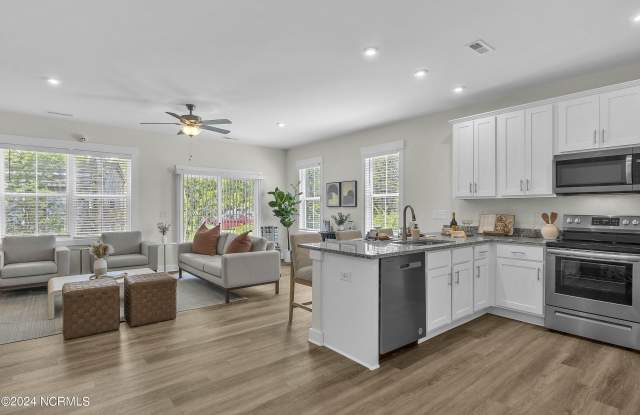 6108 Beckington Drive Gallery 4